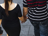 Психиатры просили мужчину не травмировать жену разводом, раввины разрешили ему взять вторую жену