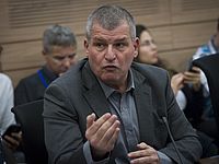 Депутат Розенталь потребовал от полиции огласить весь список подозреваемых политиков