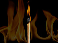 В Южной Каролине мужчина поджег свою жену на глазах у малолетних детей