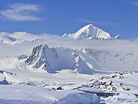 В Антарктиде пропали два депутата российской Госдумы