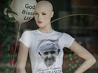 Азиатское турне Папы Римского: святая коммерция