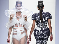 Дефиле от Lavera Showroom в Берлине: голый конструктивизм