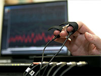 Глава МВБ: детектор лжи поможет бороться с сексуальными скандалами в полиции