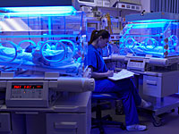 Французский роддом, в котором 20 лет назад перепутали детей, заплатит компенсации