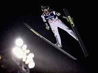 Прыжки с трамплина: словенец установил мировой рекорд, улетев на 250 метров