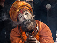 Каннабис и молитвы: праздник Махашиваратри в Катманду