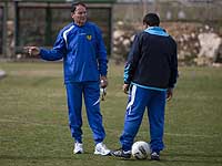 Главным тренером тель-авивского 