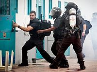 Беспорядки в тюрьме 