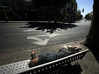 Три подростка задержаны за жестокое нападение на бездомных в Яффо