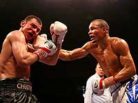 Бокс: Крис Юбэнк победил российского 