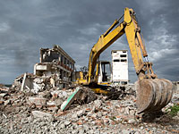 Впервые в Израиле жилой дом был снесен методом контролируемого взрыва