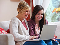 Родительская лесть ведет к детскому нарциссизму