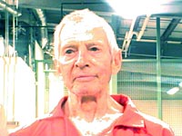 Миллиардеру, признавшемуся в убийствах по телевидению, может грозить смертная казнь