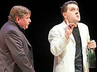 Сергей Маковецкий в спектакле 