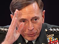 Белый дом признал, что  привлек Дэна Петреуса к решению проблемы ИГ