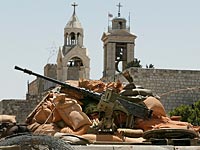 Боевики, высланные после осады Храма Рождества, просят позволить им вернуться