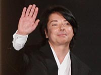 В квартире жены 