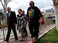 Моше Кацав получил 72-часовой отпуск из тюрьмы, чтобы встретить Песах с семьей