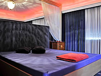 В центре Москвы обнаружен подпольный бордель для политиков и звезд шоу-бизнеса