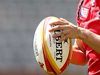 Борьба за место под солнцем: английские регбистки разделись для эротического календаря