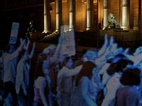 Запрет несанкционированных митингов в Испании вызвал