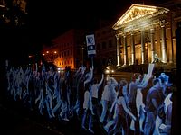 Акция протеста перед испанским парламентом. Мадрид, 10.04.2015