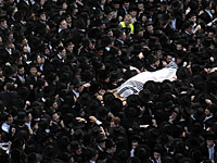 В ходе похорон раввинам Грайнмана пострадали десять человек