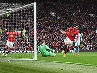 Агуэро забил юбилейный гол. 