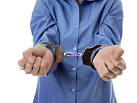 Женщина, нелегально совершившая аборт, арестована при попытке покинуть Дубай