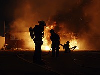 Пожар в мошаве недалеко от Ашдода: 6 пострадавших, в том числе четверо детей