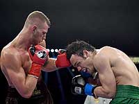 Бокс: Анджей Фонфара досрочно победил Чавеса-младшего