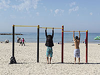 МВД закрыло пляж Села в Бат-Яме