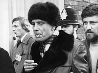 Владимира Буковского обвиняют в изготовлении и хранении непристойных фотографий детей