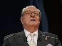 СМИ:  Ле Пен держит в банках Швейцарии незадекларированные 2,2 млн евро