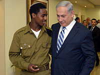 Биньямин Нетаниягу встретился с солдатом, избитым полицейскими. ВИДЕО