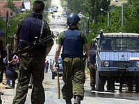 В македонском городе десять часов идет бой, полиция сражается с террористами