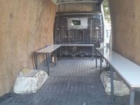 Полицейские задержали 50 нелегалов, которых перевозили в двух грузовиках