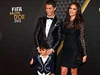 The Sun: Ирина Шейк ушла от Криштиану Роналду из-за многочисленных измен