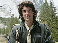 Во время прыжка в костюме-крыле разбился знаменитый спортсмен-экстремал Дин Поттер