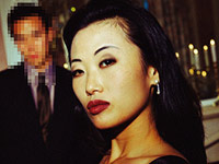 Миллиардер за 8 млн долларов на 15 лет нанял порнозвезду 