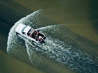 Два человека погибли, тысячи покинули свои дома из-за наводнений в Техасе и Оклахоме