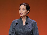 Анджелина Джоли снова обвинила СБ ООН в неспособности остановить войну в Сирии