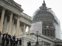 В Вашингтоне эвакуирован Капитолий из-за сработавшей сигнализации