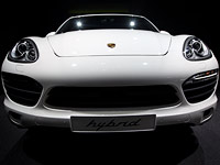 Автомобиль Porsche Cayenne