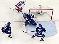 Первым финалистом Кубка Стэнли стал 