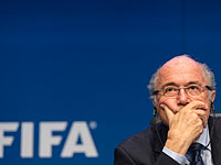 Президент FIFA Зепп Блаттер подал в отставку