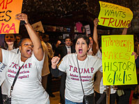Дональда Трампа подозревают в том, что он нанял актеров для участия в митинге
