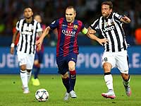 Лучшим игроком финала признан Иньеста. Лучшими бомбардирами  турнира стал Месси, Роналду и Неймар