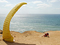 В Нетании потерпел крушение парапланерист