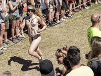 Фестиваль в Роскилле: голые забеги для любителей 